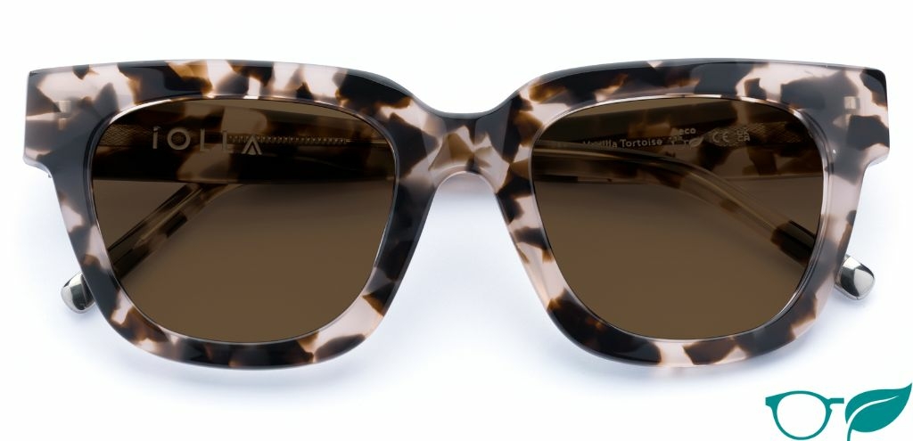Ferguson_VanillaTortoise_Sunglasses_folded_forweb_eco.jpg