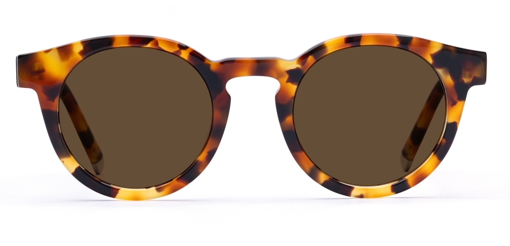 Somerville in Caramel Tortoise – Classic Chunky Sunglasses | IOLLA