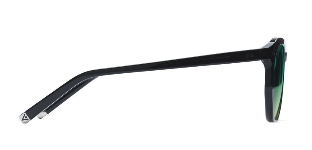 Williams_Black_Gradient_side_forweb.jpg