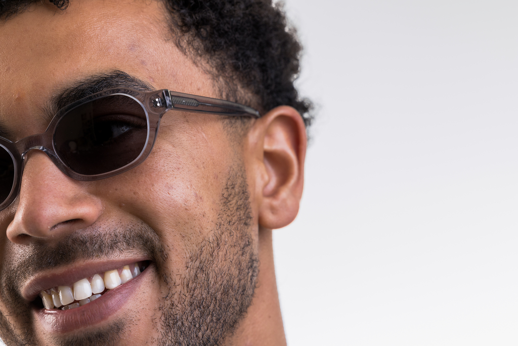 IIOLLA Dunbar Sunglasses in Light Grey Crystal with Grey Lenses