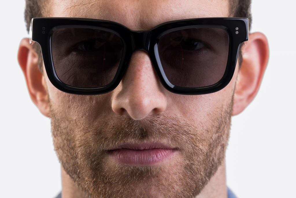 IOLLA Brodie Sunglasses in Black with Grey Lenses Shown on Male Model