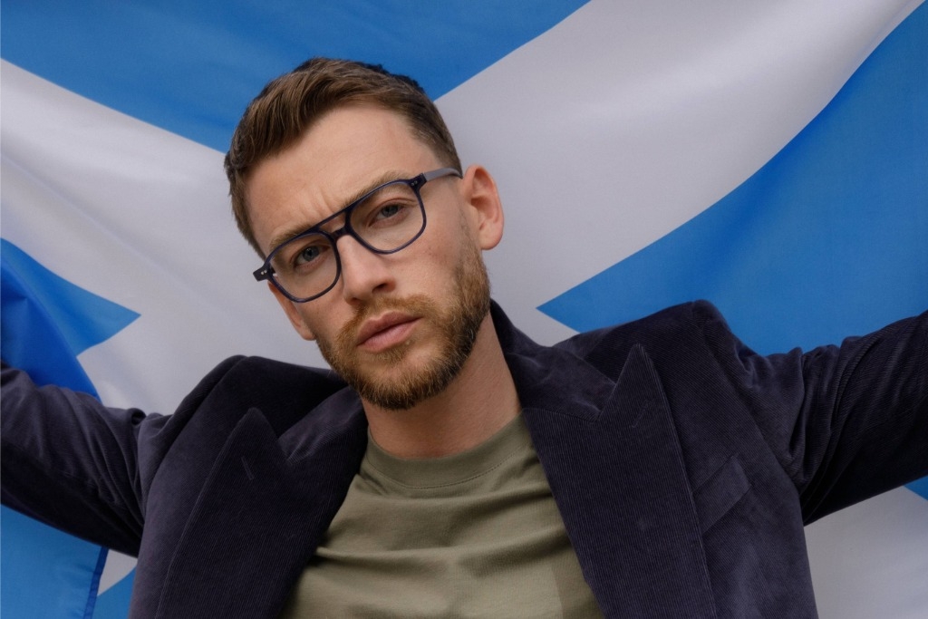 Male model showcasing IOLLA Ramsay Stone Blue Glasses