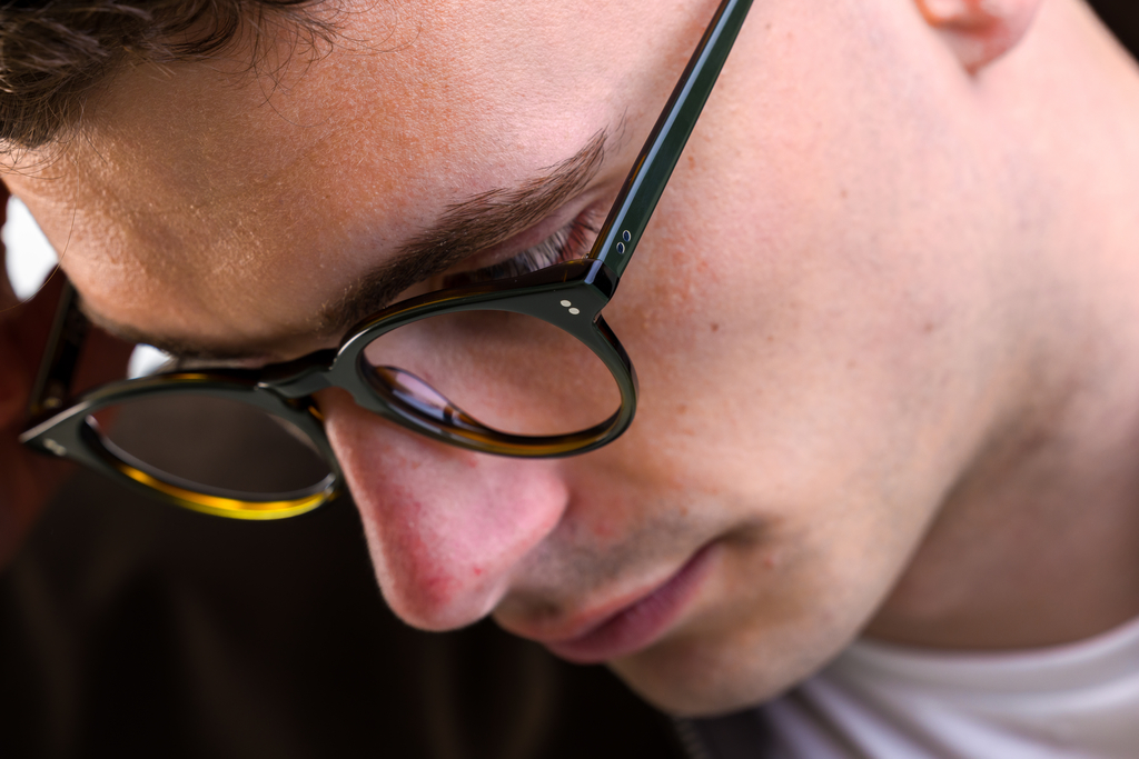 male model wearing Bell Woodland Fade glasses
