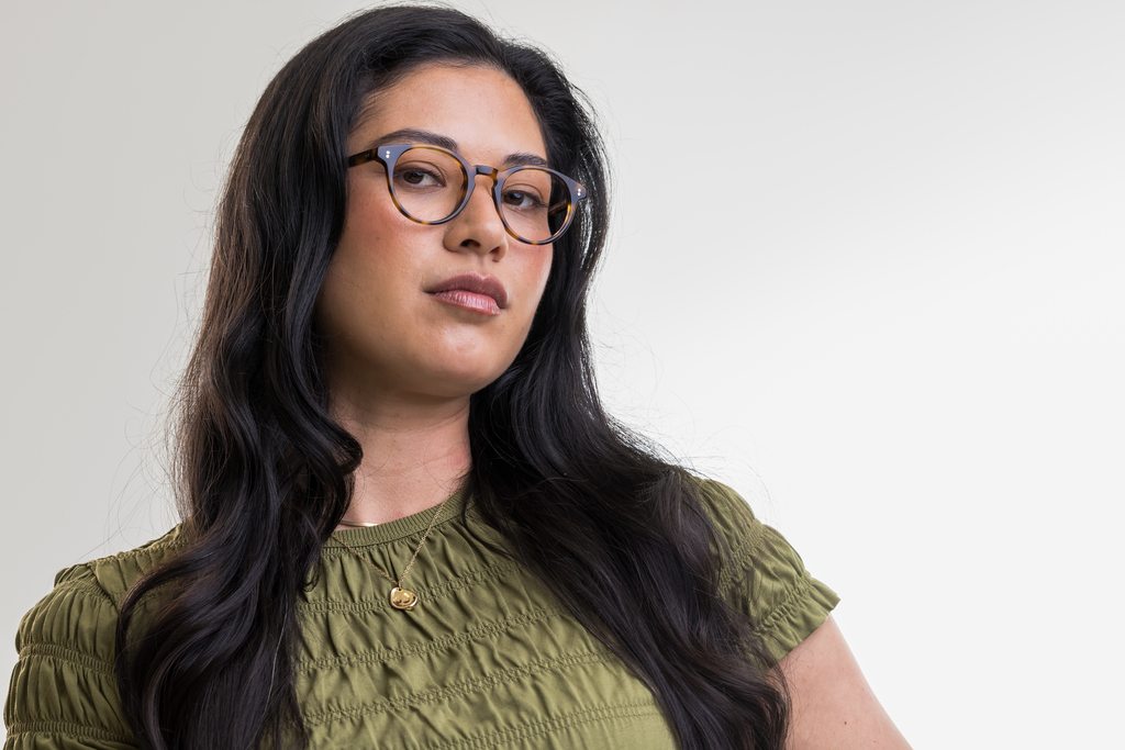 female model wearing Bell Light Medium Havana Glasses