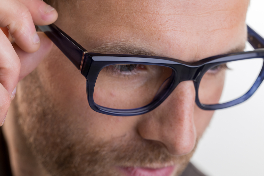 male model wearing IOLLA Maclean Stone Blue Glasses