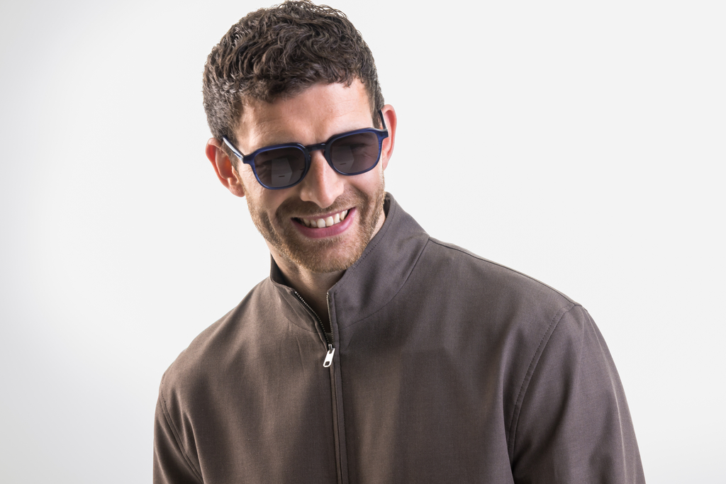 male model wearing IOLLA Boyd sunglasses in stone blue