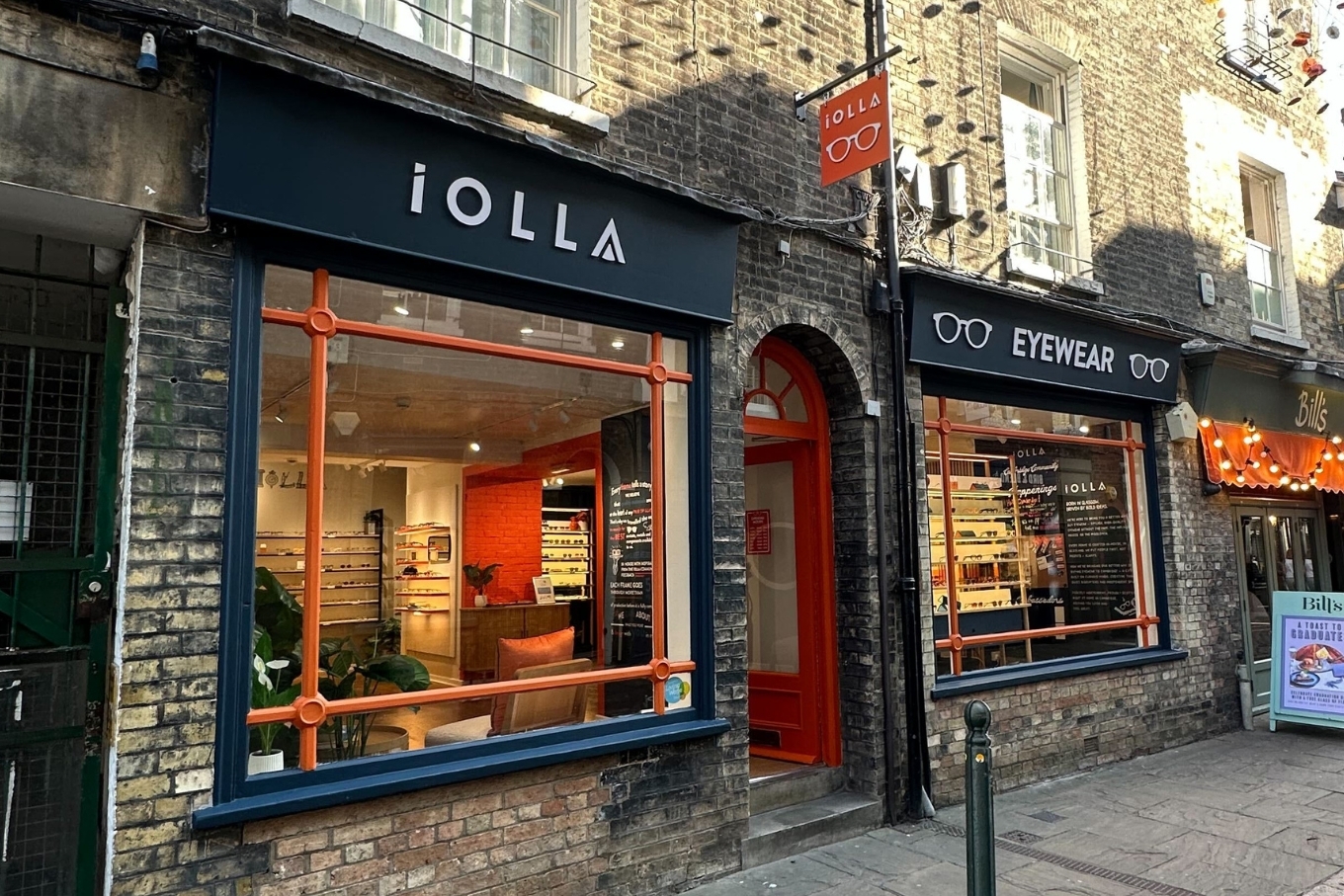 The outside of the IOLLA Cambridge Showroom