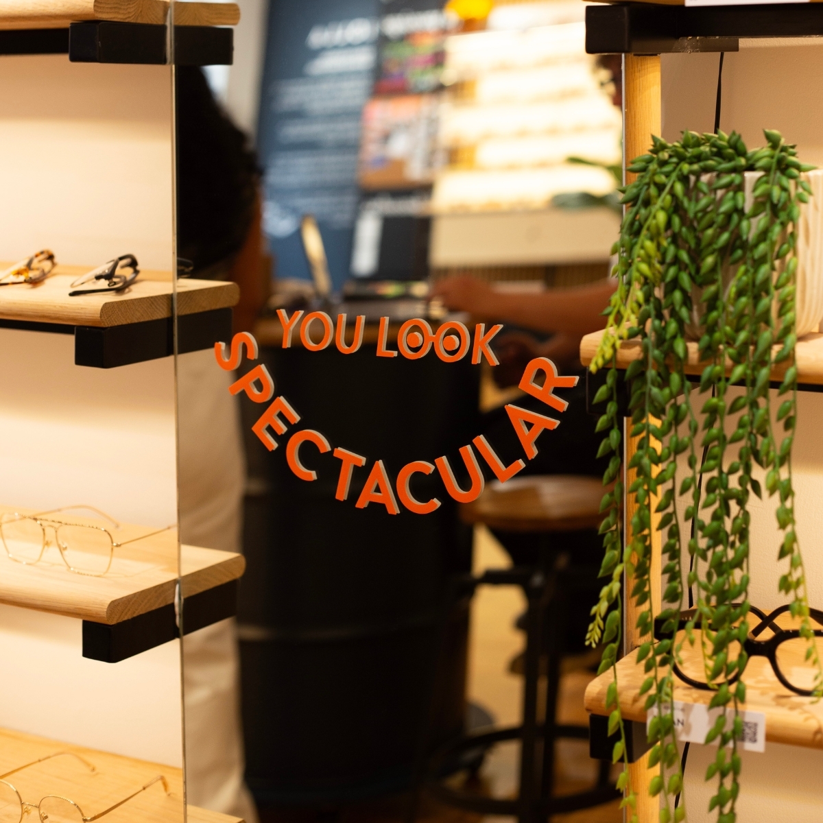 IOLLA Cambridge Mirror Vinyl saying you look spectacular
