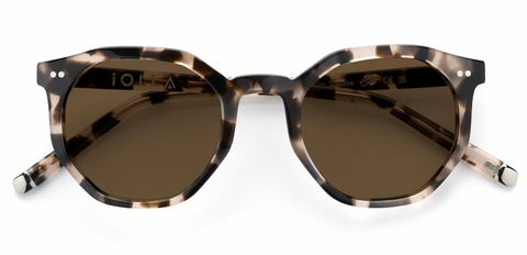 Williams_VanillaTortoise_Sunglasses_Folded_forweb.jpg