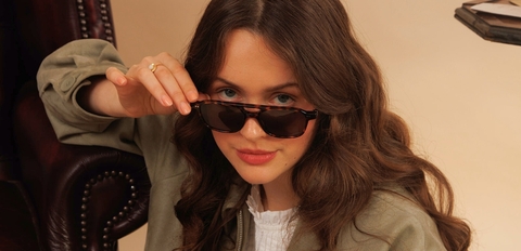 Havana acetate sunglasses with green classic lenses and square full-rim frame.