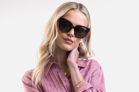 IOLLA Ferne Sunglasses in Deep Havana with Green Lenses