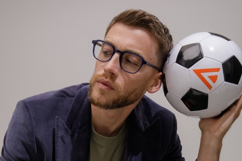 Male model showcasing IOLLA Boyd Stone Blue Glasses