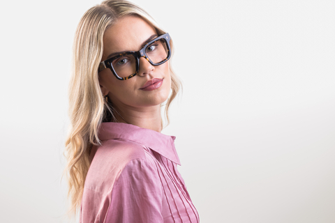 IOLLA Brodie Glasses in Classic Tortoise Shown on Male Model