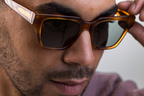 IOLLA Macrae Sunglasses in Amber with Green Lenses