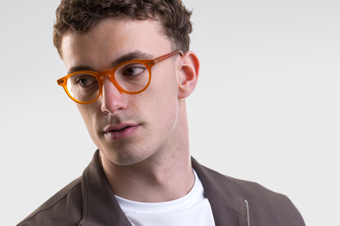 male model wearing Bell Orange Glasses