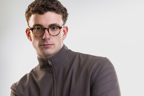 male model wearing Bell Light Medium Havana Glasses