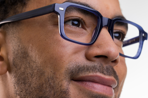 male model wearing IOLLA Angus Stone Blue Glasses
